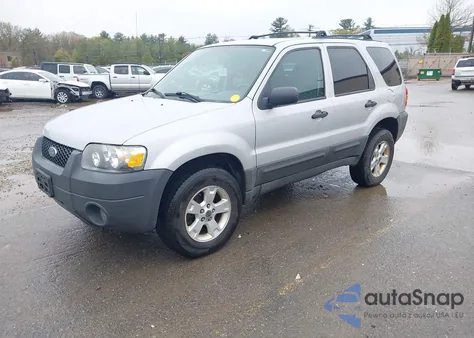 2005 Ford Escape Xlt z USA, uszkodzony, nr VIN 1FMCU93115KC10947